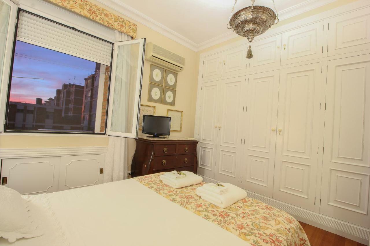 Apartamento Apartamento La feria Sevilla Exterior foto